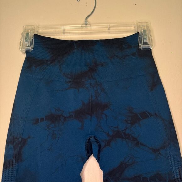 LULULEMON women's size 4 Flow & Go Alberta lake black seamless crop leggings - Picture 5 of 12